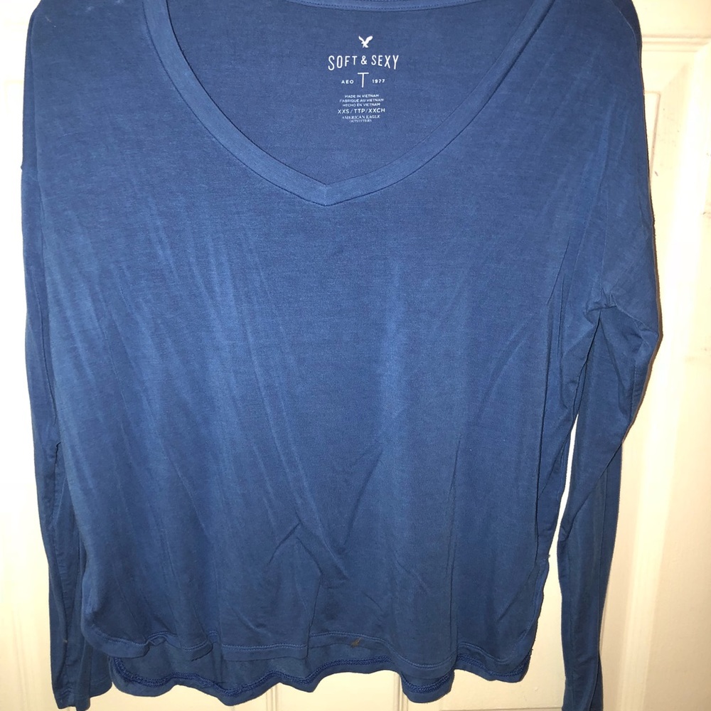 Blue v-neck long sleeve